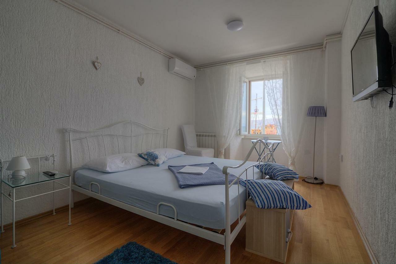 Apartments & Rooms Josephine Zengg Kültér fotó