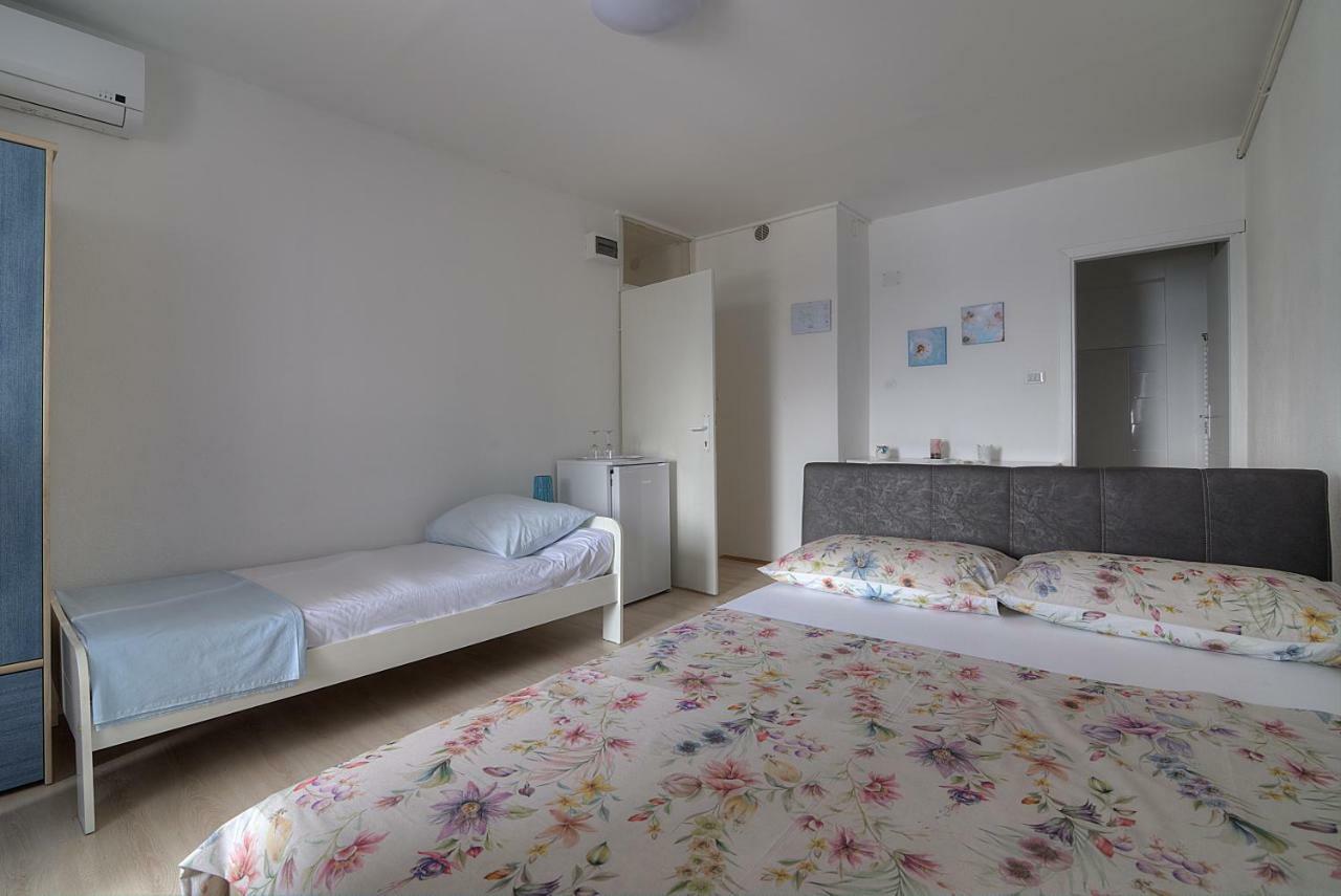 Apartments & Rooms Josephine Zengg Kültér fotó